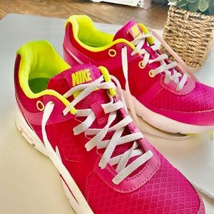 Women's Pink Nike Lunarlon Shoes sz 7